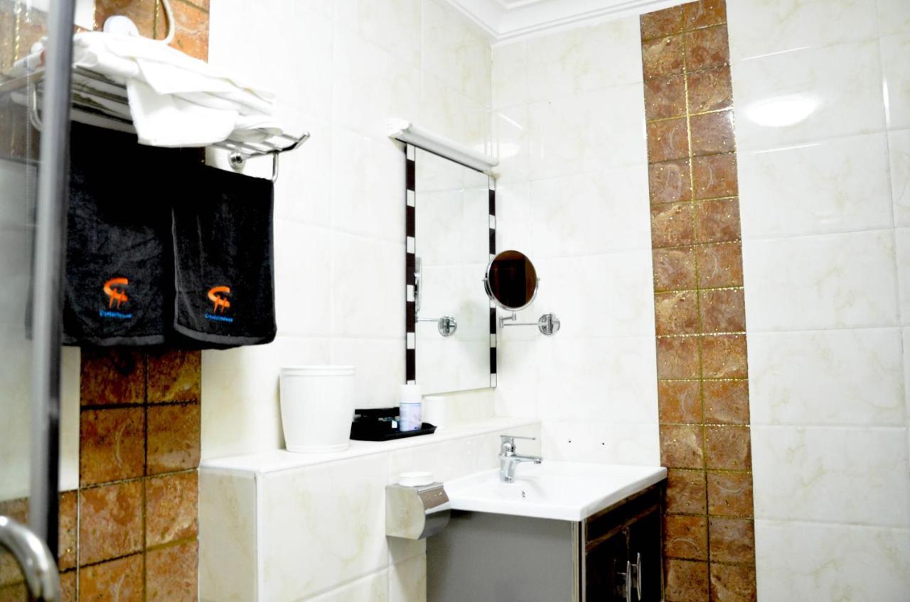 Crystal House International Hotel Ilorin Exteriör bild